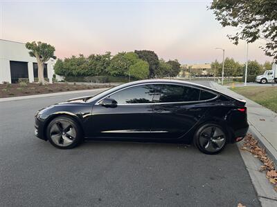 2018 Tesla Model 3 Long Range  Included $4000 IRS Tax Credit With Navigation, Back Up Camera And Leather - Photo 2 - Irvine, CA 92614