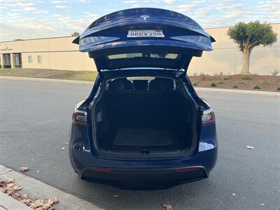 2020 Tesla Model Y Long Range  Included $4000 IRS Tax Credit With Navigation, Back Up Camera And Leather - Photo 6 - Irvine, CA 92614