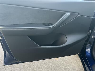 2020 Tesla Model Y Long Range  Included $4000 IRS Tax Credit With Navigation, Back Up Camera And Leather - Photo 16 - Irvine, CA 92614