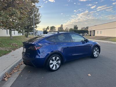 2020 Tesla Model Y Long Range  Included $4000 IRS Tax Credit With Navigation, Back Up Camera And Leather - Photo 4 - Irvine, CA 92614