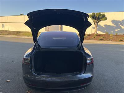 2018 Tesla Model 3 Mid Range  Included $4000 IRS Tax Credit With Navigation, Back Up Camera And Leather - Photo 29 - Irvine, CA 92614