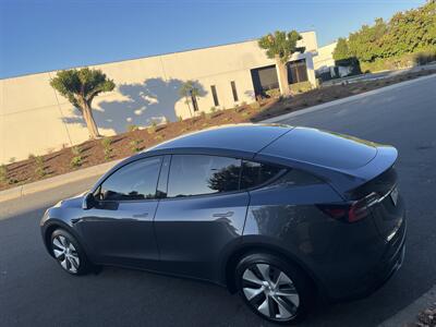 2021 Tesla Model Y Long Range  Electric Included $4000 Tax Credit With Navigation, Leather & Back Up Camera - Photo 10 - Irvine, CA 92614