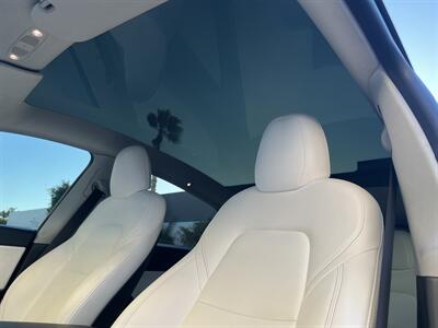 2021 Tesla Model Y Long Range  Electric Included $4000 Tax Credit With Navigation, Leather & Back Up Camera - Photo 17 - Irvine, CA 92614