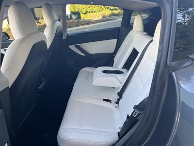 2021 Tesla Model Y Long Range  Electric Included $4000 Tax Credit With Navigation, Leather & Back Up Camera - Photo 26 - Irvine, CA 92614