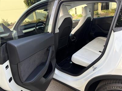 2023 Tesla Model Y Performance  With Navigation, Back Up camera & Leather - Photo 25 - Irvine, CA 92614