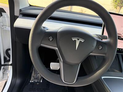 2023 Tesla Model Y Performance  With Navigation, Back Up camera & Leather - Photo 17 - Irvine, CA 92614