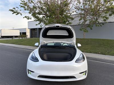 2023 Tesla Model Y Performance  With Navigation, Back Up camera & Leather - Photo 30 - Irvine, CA 92614