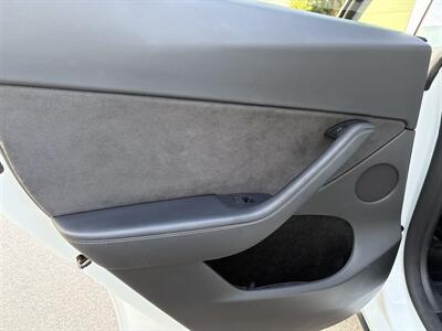 2023 Tesla Model Y Performance  With Navigation, Back Up camera & Leather - Photo 26 - Irvine, CA 92614