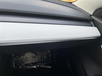 2019 Tesla Model 3 Standard Range Plus  Included $4000 IRS Tax Credit With Navigation, Back Up Camera And Leather - Photo 22 - Irvine, CA 92614