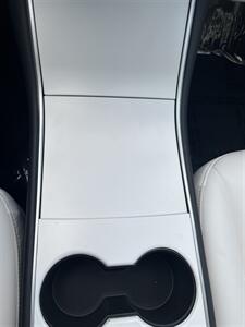 2019 Tesla Model 3 Standard Range Plus  Included $4000 IRS Tax Credit With Navigation, Back Up Camera And Leather - Photo 20 - Irvine, CA 92614