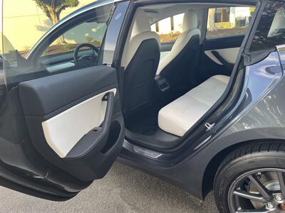 2019 Tesla Model 3 Standard Range Plus  Included $4000 IRS Tax Credit With Navigation, Back Up Camera And Leather - Photo 26 - Irvine, CA 92614