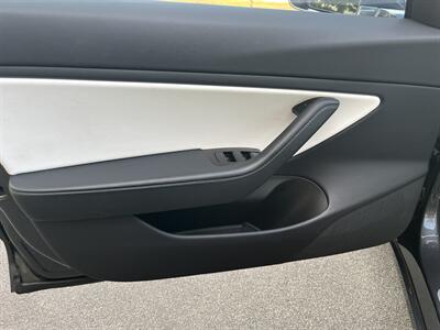 2019 Tesla Model 3 Standard Range Plus  Included $4000 IRS Tax Credit With Navigation, Back Up Camera And Leather - Photo 15 - Irvine, CA 92614