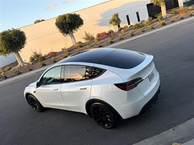 2021 Tesla Model Y Standard Range Electric With Navigation, Leather And Back up Camera - Photo 12 - Irvine, CA 92614