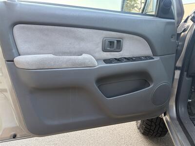 2002 Toyota 4Runner SR5 - Photo 15 - Irvine, CA 92614