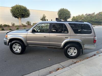 2002 Toyota 4Runner SR5 - Photo 10 - Irvine, CA 92614