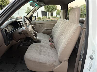 2001 Toyota Tacoma 2dr Standard Cab V4 4WD Manual Transmission - Photo 14 - Irvine, CA 92614