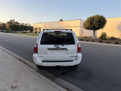 2007 Toyota 4Runner SR5  V6 Timing Chain Low Miles - Photo 5 - Irvine, CA 92614