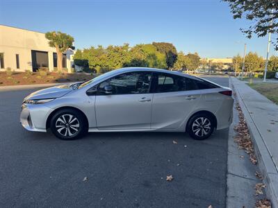 2019 Toyota Prius Prime Plus  Plug in Included Tax Credit with Navigation & Back Up Camera - Photo 7 - Irvine, CA 92614