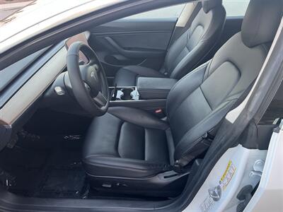 2020 Tesla Model 3 Long Range AWD Dual Motor With Navigation, Back Up Camera And Leather - Photo 14 - Irvine, CA 92614