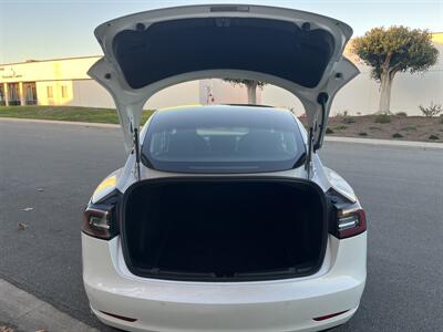 2020 Tesla Model 3 Long Range AWD Dual Motor With Navigation, Back Up Camera And Leather - Photo 6 - Irvine, CA 92614
