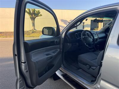 2008 Toyota Tacoma PreRunner V6  Double Cab Timing Chain Low Miles - Photo 12 - Irvine, CA 92614