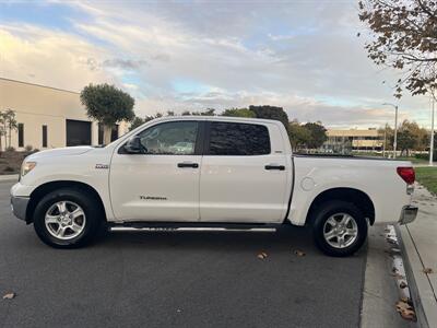 2007 Toyota Tundra SR5  Double Cab Timing Chain Low Miles - Photo 2 - Irvine, CA 92614