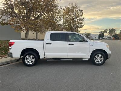 2007 Toyota Tundra SR5  Double Cab Timing Chain Low Miles - Photo 8 - Irvine, CA 92614