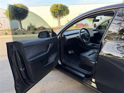 2021 Tesla Model Y Performance With Navigation, Back Up Camera And Leather - Photo 15 - Irvine, CA 92614