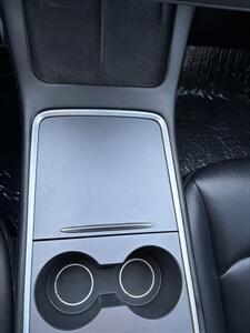 2021 Tesla Model Y Performance With Navigation, Back Up Camera And Leather - Photo 21 - Irvine, CA 92614