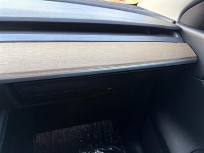 2021 Tesla Model Y Performance With Navigation, Back Up Camera And Leather - Photo 24 - Irvine, CA 92614