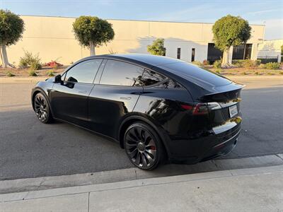 2021 Tesla Model Y Performance With Navigation, Back Up Camera And Leather - Photo 10 - Irvine, CA 92614