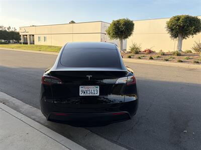2021 Tesla Model Y Performance With Navigation, Back Up Camera And Leather - Photo 5 - Irvine, CA 92614