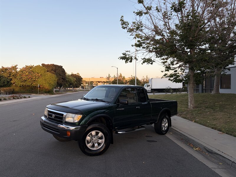 1999 Toyota Tacoma 4WD V6 Extended Cab  With New Timing Belt And Water Pump - Photo 1 - Irvine, CA 92614