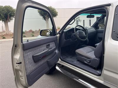 2000 Toyota Tacoma Prerunner V6  Extended cab Timing Belt Has Been Replaced - Photo 12 - Irvine, CA 92614