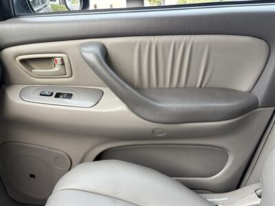 2001 Toyota Sequoia Limited 4WD With New Timing Belt & Water Pump - Photo 24 - Irvine, CA 92614