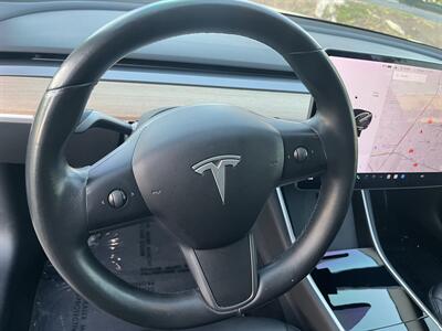2018 Tesla Model 3 Long Range  Included $4000 IRS Tax Credit With Navigation, Back Up Camera And Leather - Photo 16 - Irvine, CA 92614