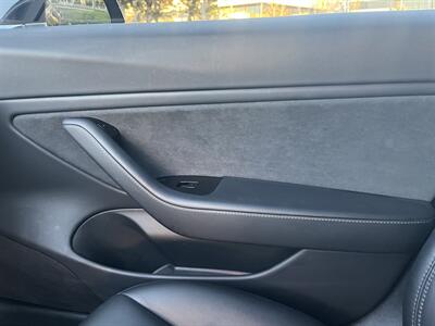 2018 Tesla Model 3 Long Range  Included $4000 IRS Tax Credit With Navigation, Back Up Camera And Leather - Photo 21 - Irvine, CA 92614