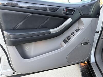 2006 Toyota 4Runner Limited V6 With Leather, Sun Roof - Photo 14 - Irvine, CA 92614