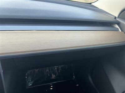2018 Tesla Model 3 Long Range  Included $4000 IRS Tax Credit With Navigation, Back Up Camera And Leather - Photo 21 - Irvine, CA 92614