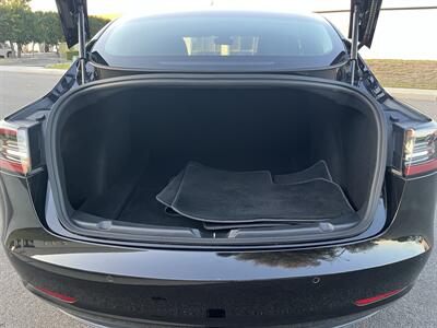 2018 Tesla Model 3 Long Range  Included $4000 IRS Tax Credit With Navigation, Back Up Camera And Leather - Photo 7 - Irvine, CA 92614