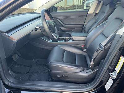 2018 Tesla Model 3 Long Range  Included $4000 IRS Tax Credit With Navigation, Back Up Camera And Leather - Photo 15 - Irvine, CA 92614