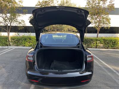 2018 Tesla Model 3 Long Range  Included $4000 IRS Tax Credit With Navigation, Back Up Camera And Leather - Photo 6 - Irvine, CA 92614