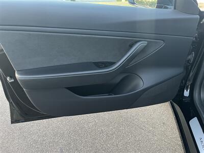 2018 Tesla Model 3 Long Range  Included $4000 IRS Tax Credit With Navigation, Back Up Camera And Leather - Photo 14 - Irvine, CA 92614