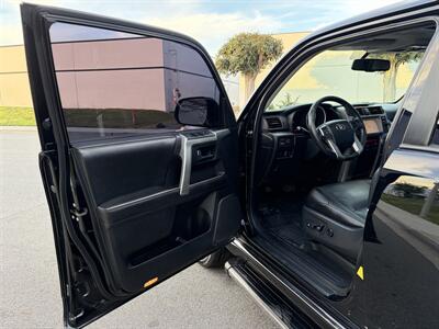 2011 Toyota 4Runner Limited With Navigation, Leather, Sun Roof - Photo 13 - Irvine, CA 92614