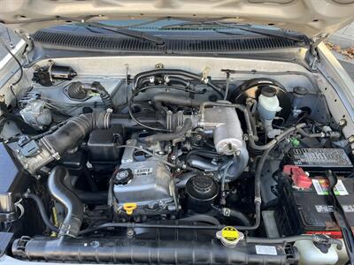 2004 Toyota Tacoma 4 Cyl Manual Transmission 2dr Standard Cab  Timing Chain - Photo 24 - Irvine, CA 92614