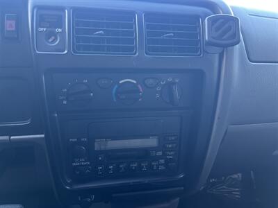 2004 Toyota Tacoma 4 Cyl Manual Transmission 2dr Standard Cab  Timing Chain - Photo 18 - Irvine, CA 92614