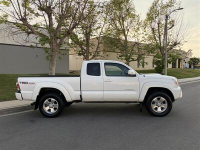 2015 Toyota Tacoma V6 PreRunner  With Leather & Back Up camera - Photo 2 - Irvine, CA 92614