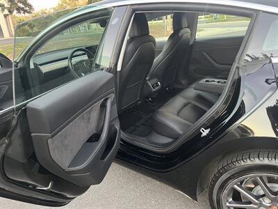 2018 Tesla Model 3 Mid Range  Included $4000 IRS Tax Credit With Navigation, Back Up Camera And Leather - Photo 26 - Irvine, CA 92614