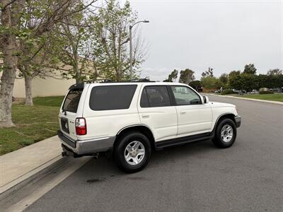 2001 Toyota 4Runner 4WD SR5  With New Timing Belt And Water Pump - Photo 4 - Irvine, CA 92614