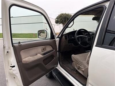 2001 Toyota 4Runner 4WD SR5  With New Timing Belt And Water Pump - Photo 13 - Irvine, CA 92614